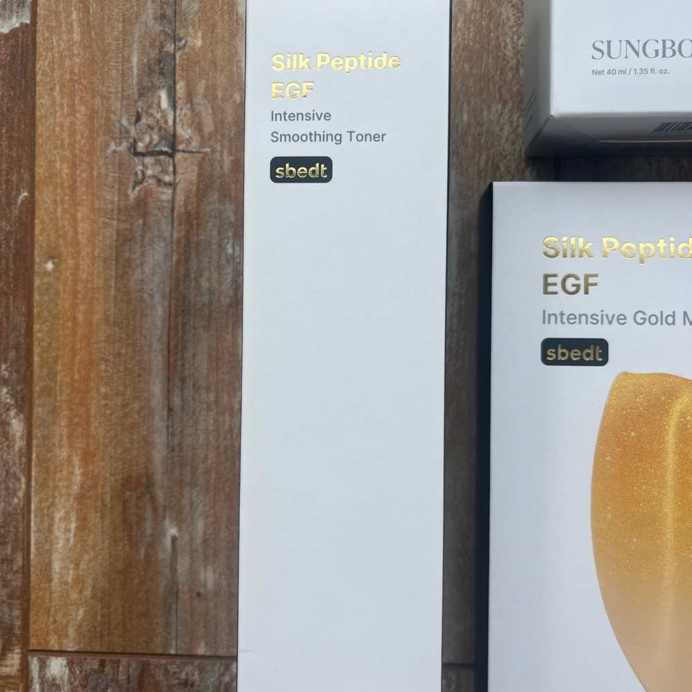 Sungboon Silk peptide golden glow set - Picture 2 of 6